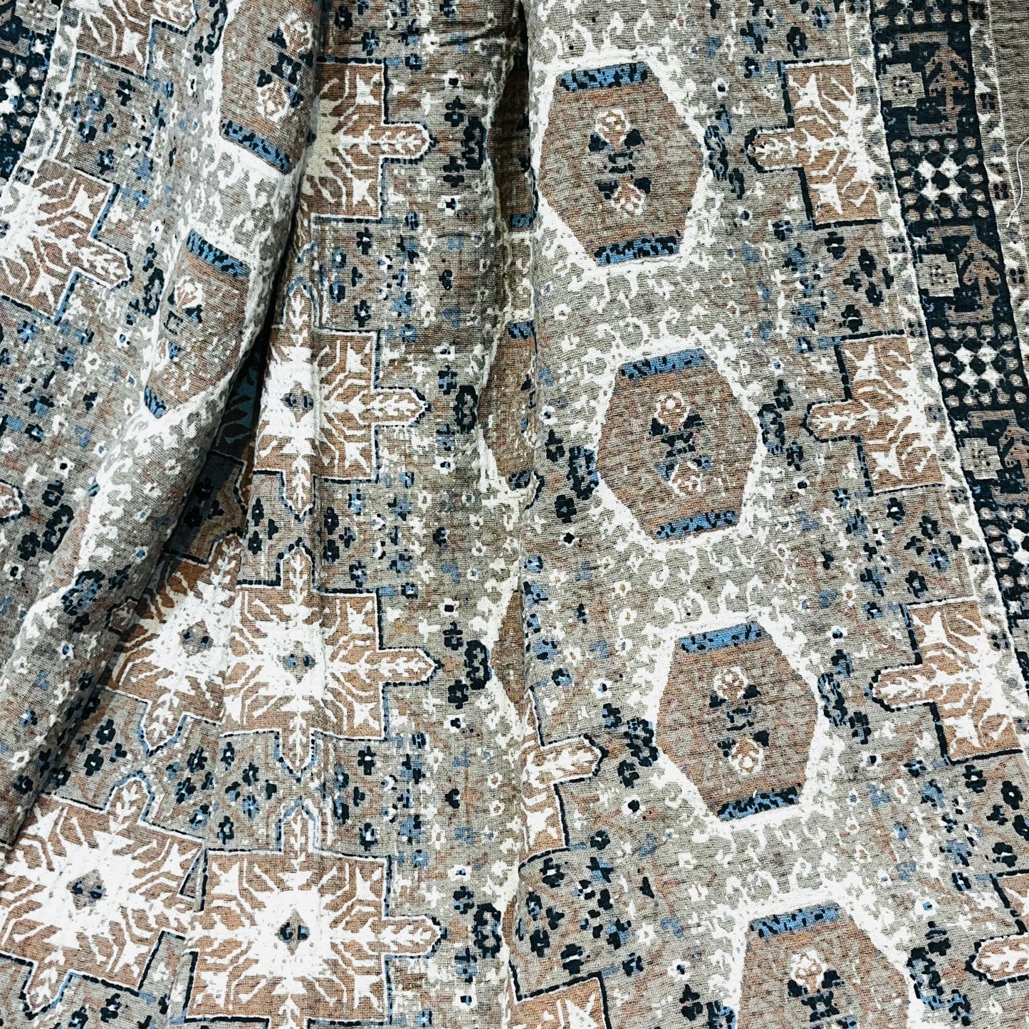 Effortless Abstract Cotton Jute Sofa Throw