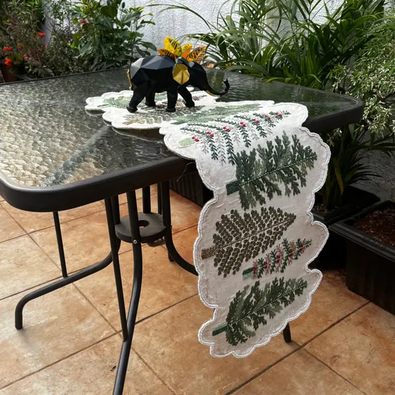Beaded Table Runner 2